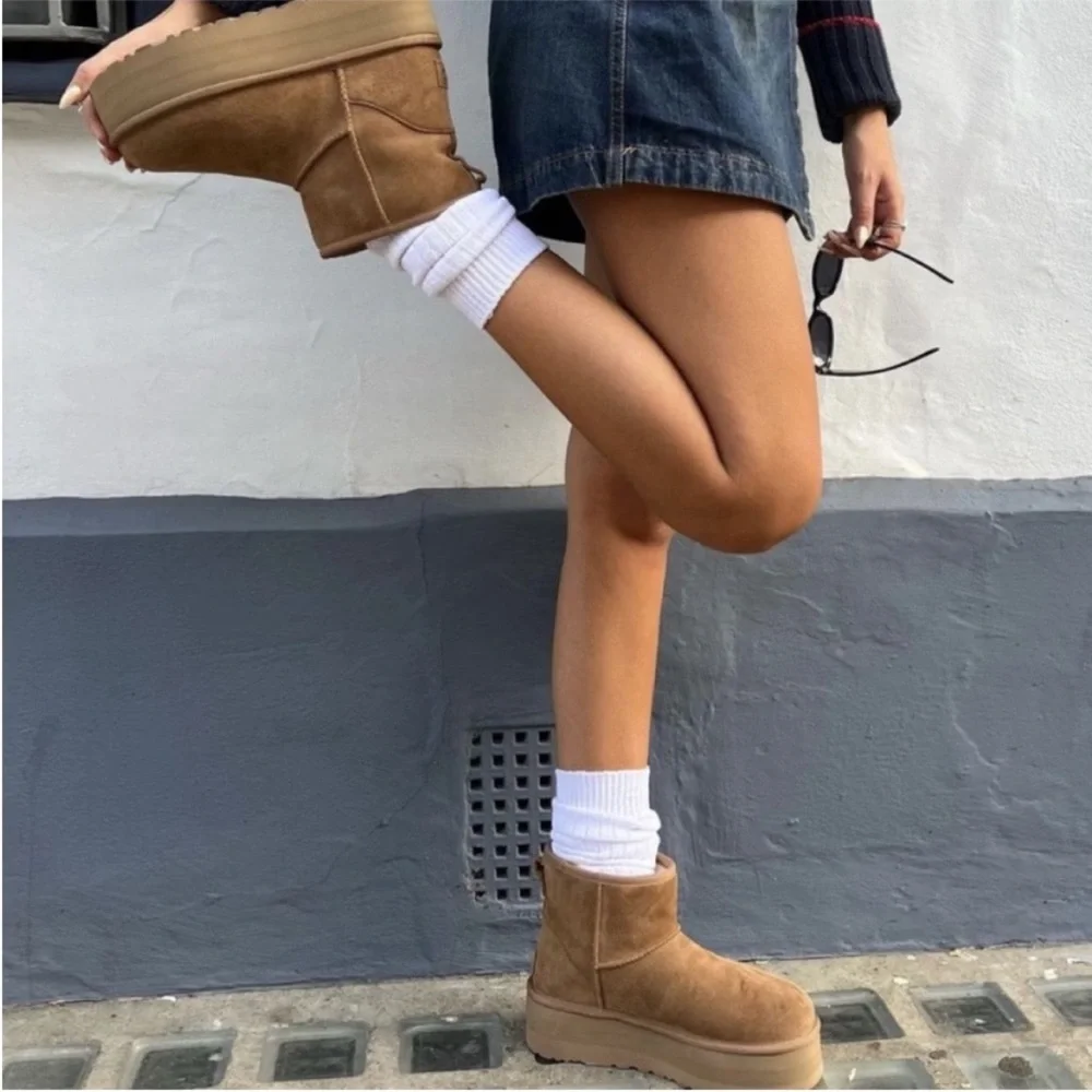 UGG Classic Mini Platform Boots Chestnut